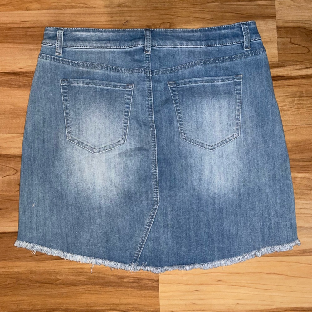 Rocks & Indigo Stretch Denim Mini Skirt with Appliqué 14 - Picture 7 of 7